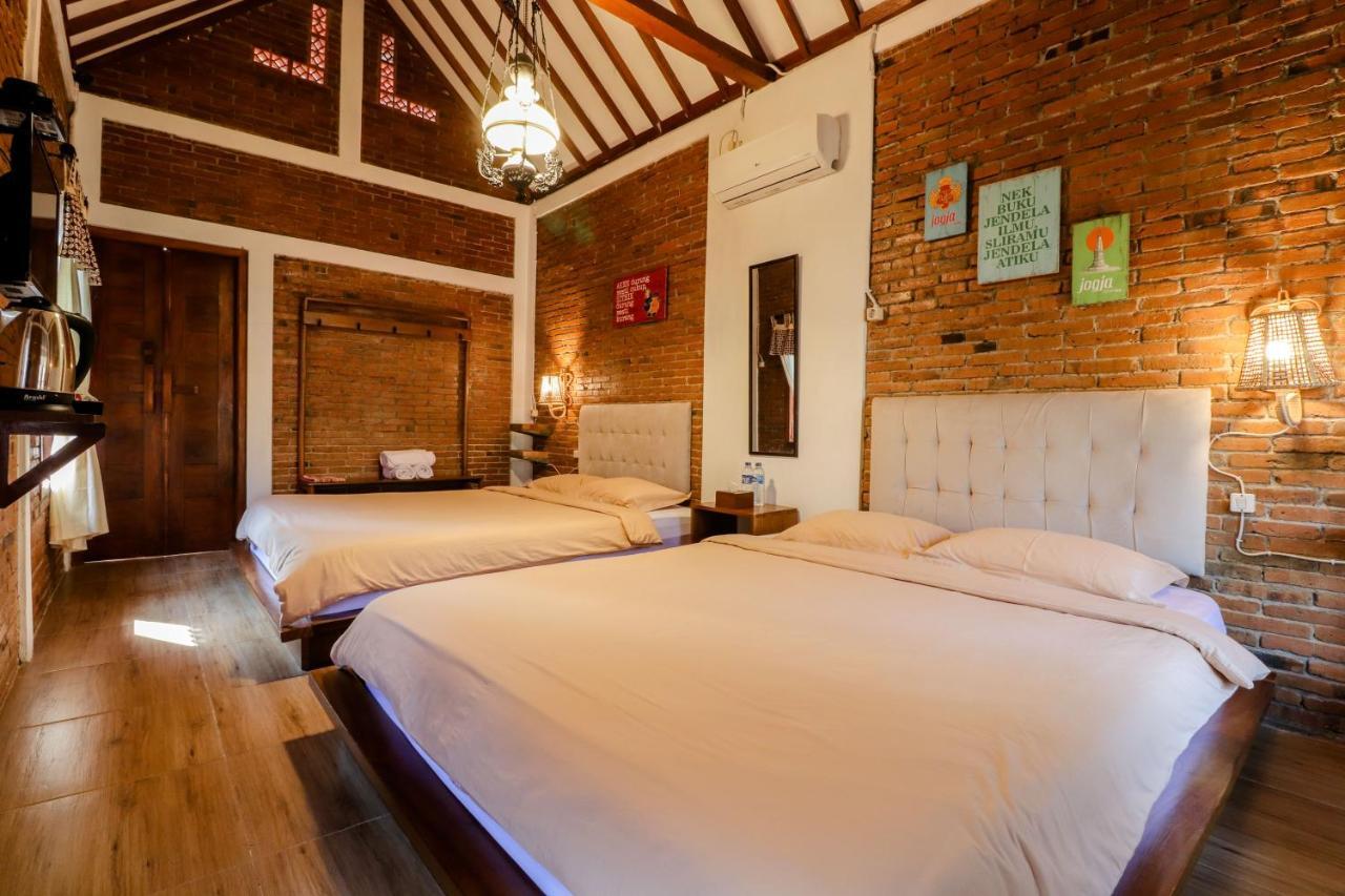 Omah Teras Bata Guesthouse 요그야카르타 외부 사진