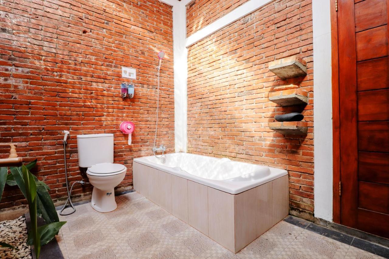 Omah Teras Bata Guesthouse 요그야카르타 외부 사진
