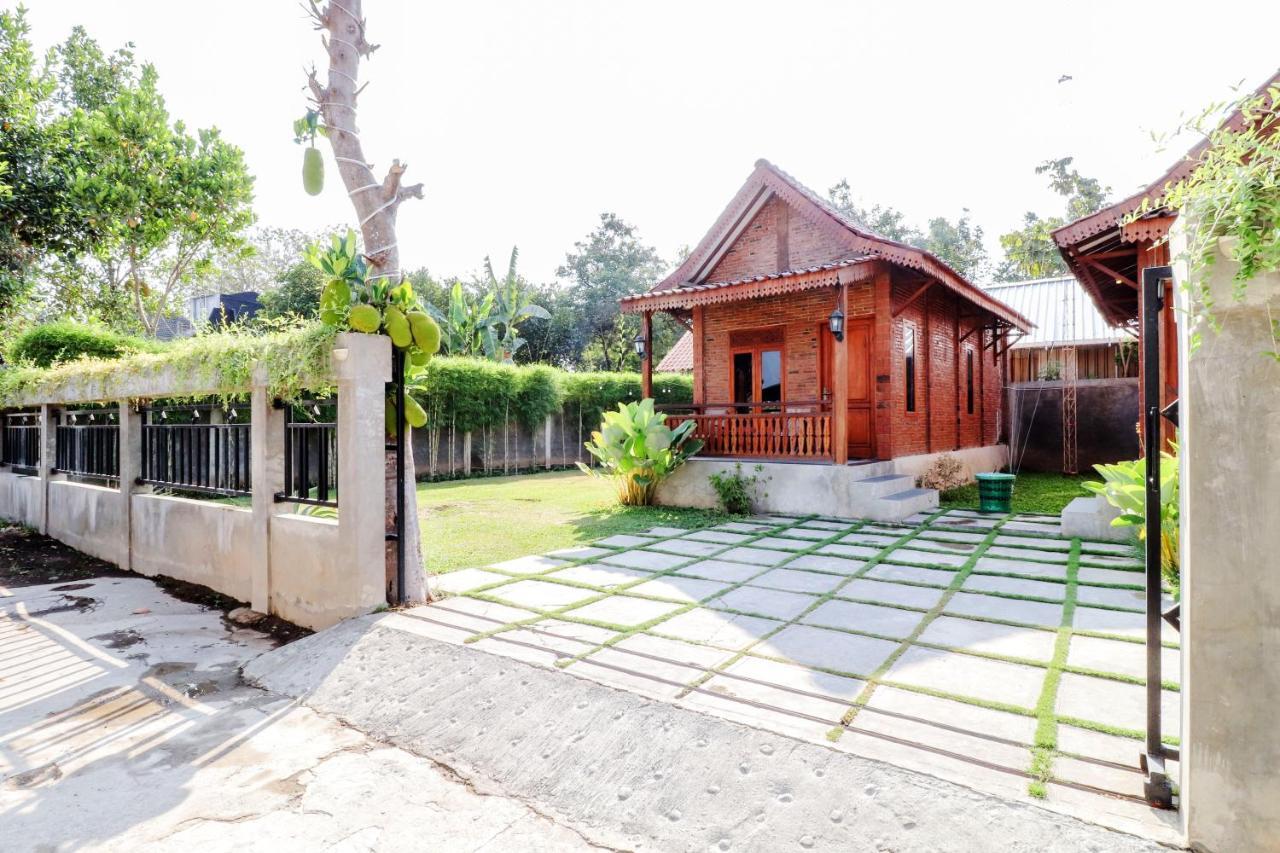 Omah Teras Bata Guesthouse 요그야카르타 외부 사진