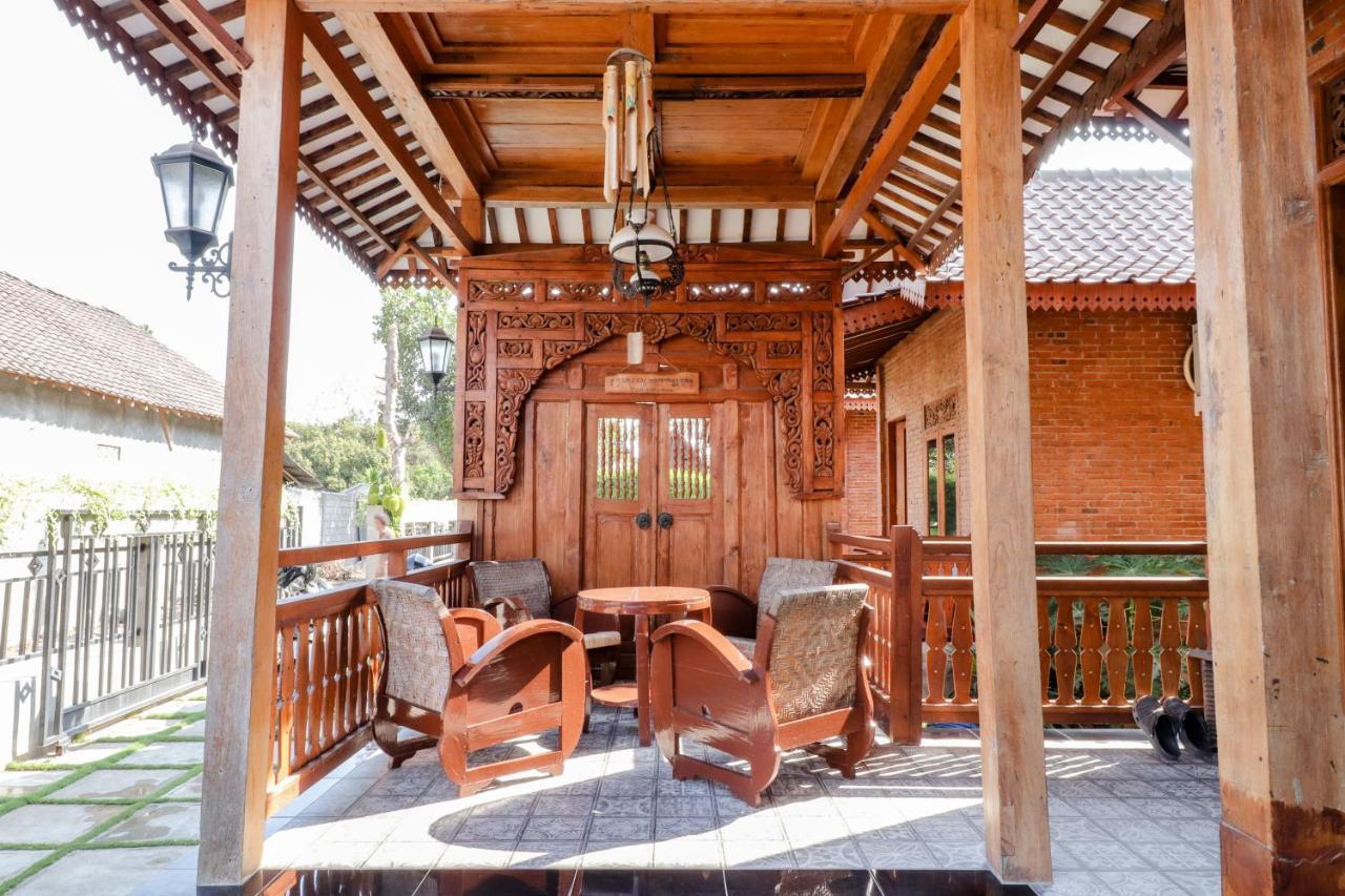 Omah Teras Bata Guesthouse 요그야카르타 외부 사진