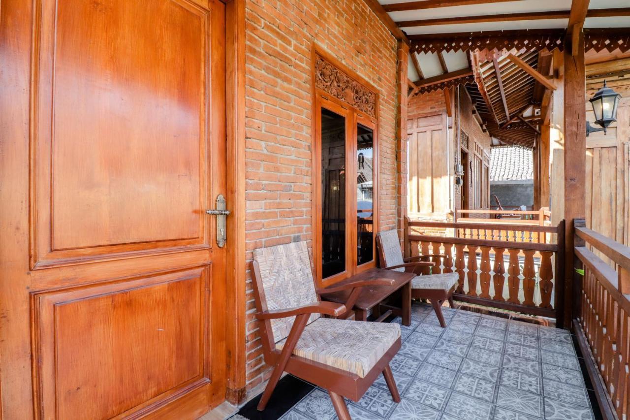 Omah Teras Bata Guesthouse 요그야카르타 외부 사진