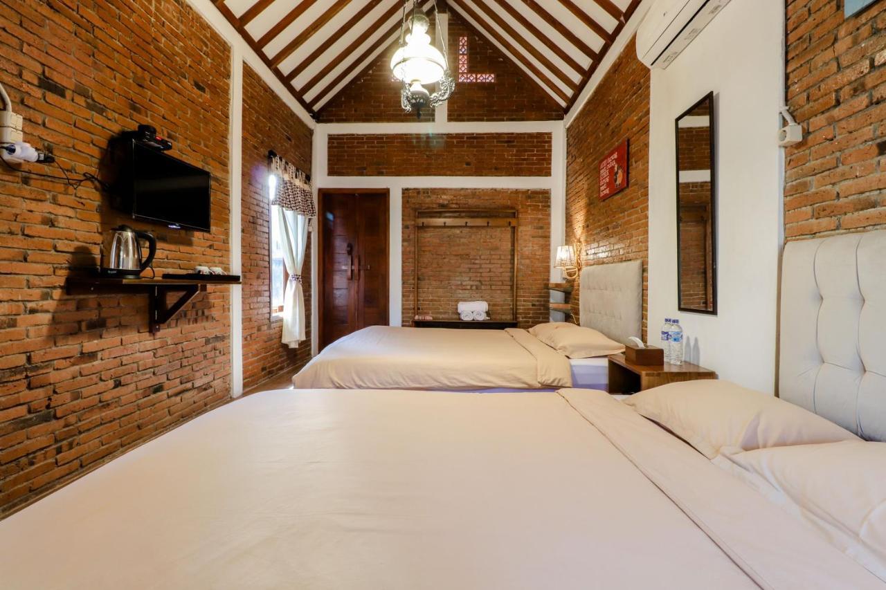 Omah Teras Bata Guesthouse 요그야카르타 외부 사진
